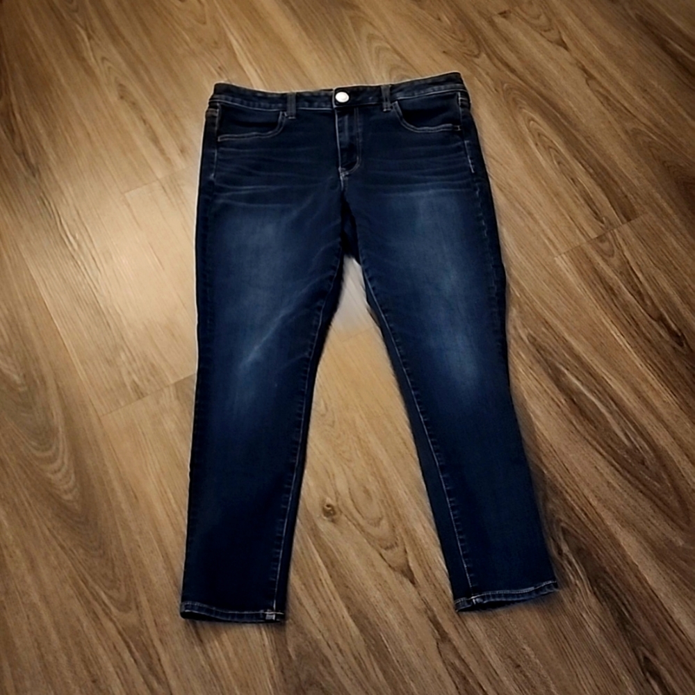 Womens American Eagle outfitters 360° super stretchy jeans